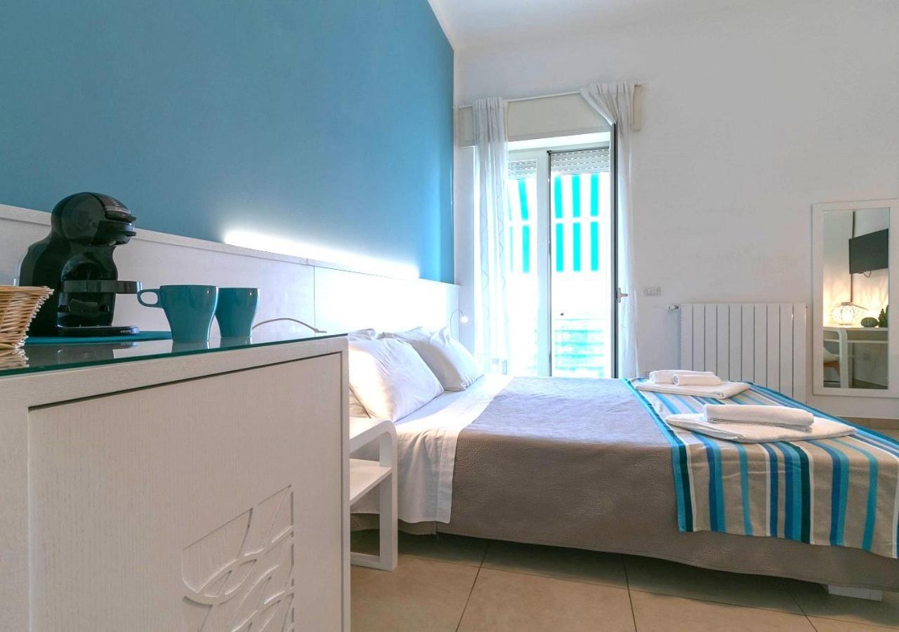 Fronte Mare Rooms By Salentolimit Порто-Чезарео Экстерьер фото