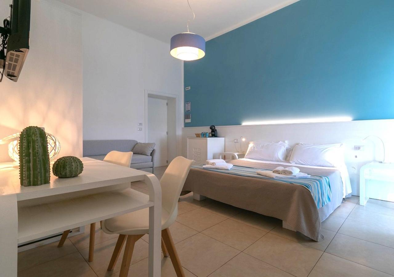 Fronte Mare Rooms By Salentolimit Порто-Чезарео Экстерьер фото